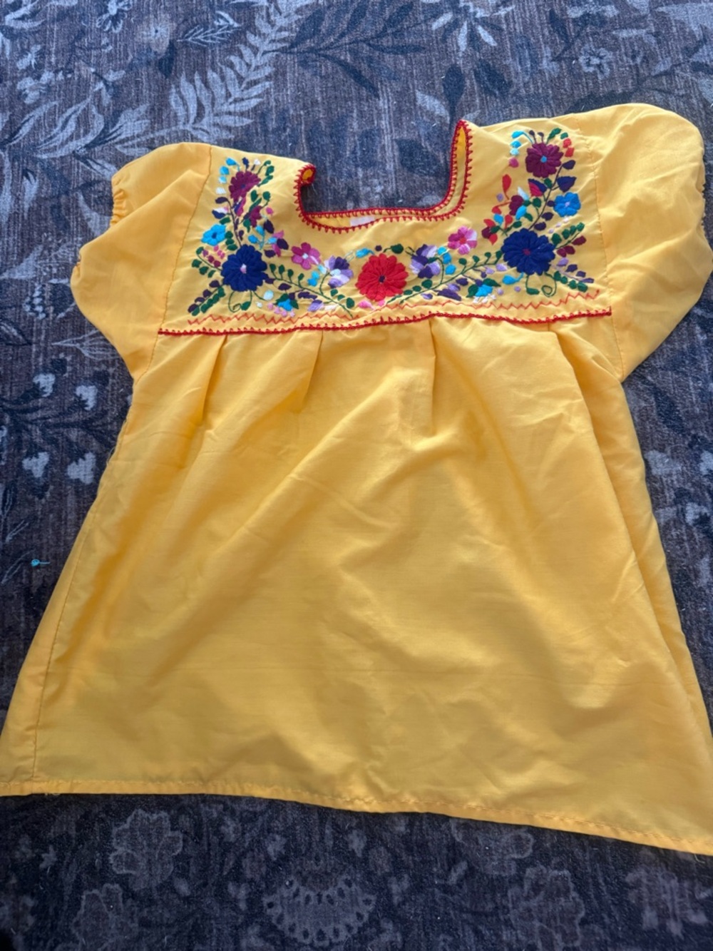 Mexican Embroidered  Blouse Vintage Folk Ethnic Blouse/Top Size Small/Med EUC